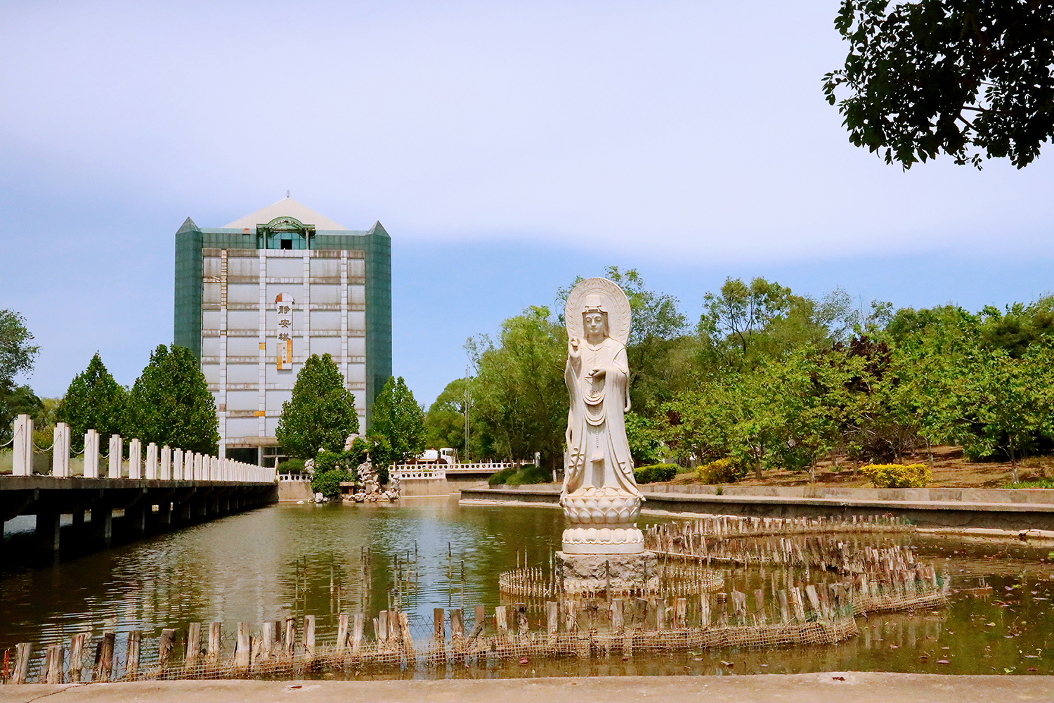 北京静安墓园：京西的生命安息圣境