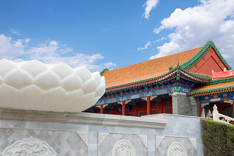 天寿陵园：皇家风范的生命纪念园